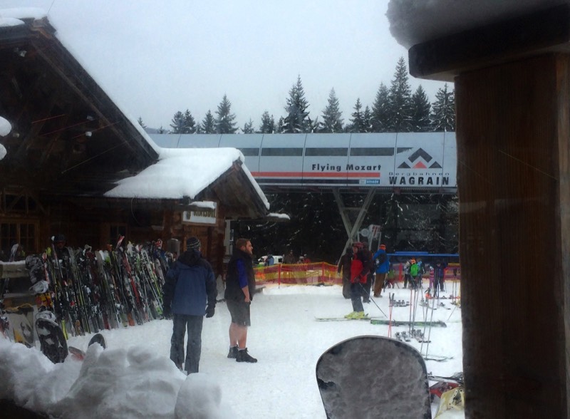 Kuhstall Apres Ski
